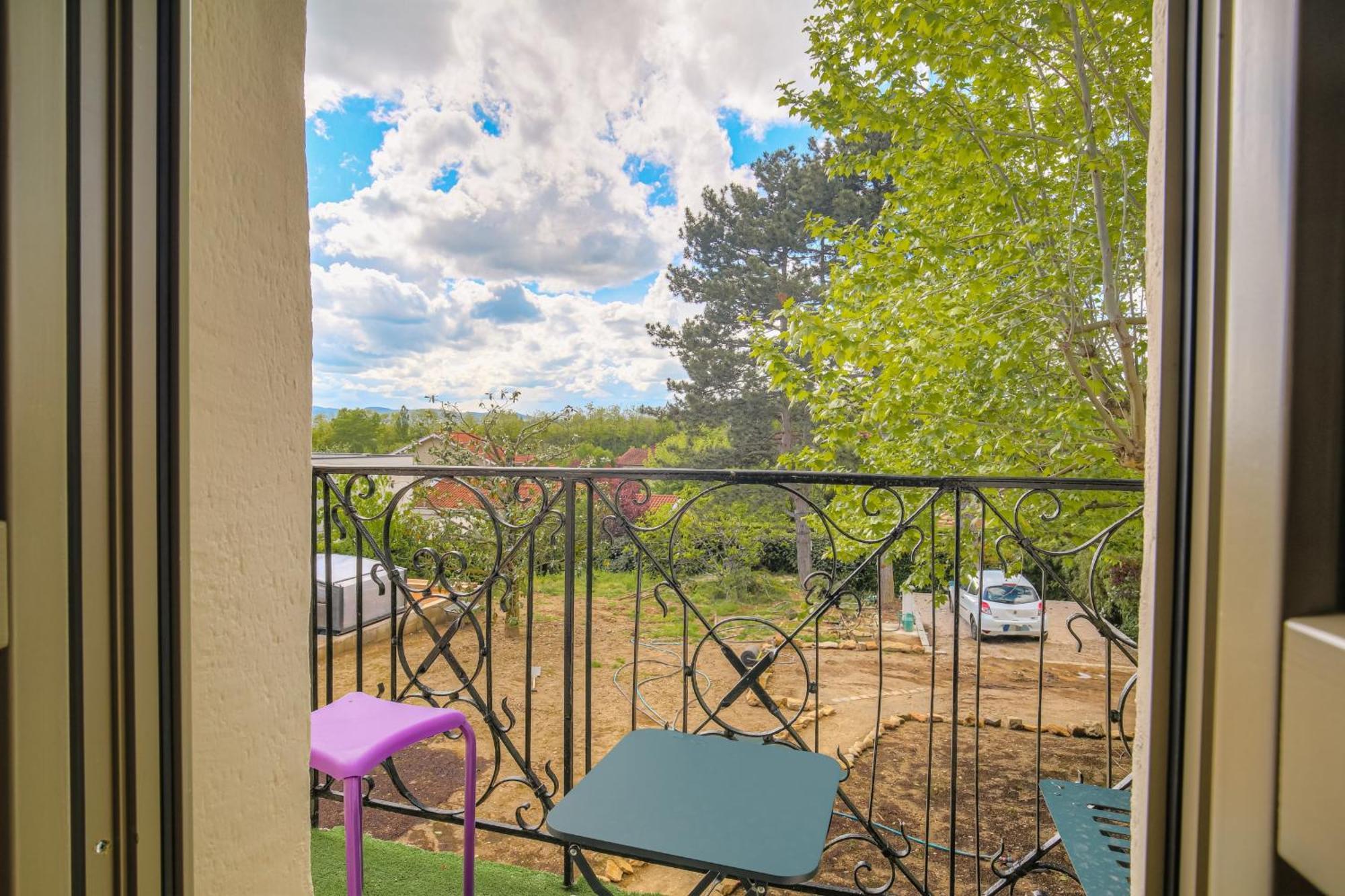 Villa Charmante Maison Avec Piscine Proche Lyon Dardilly Exterior foto