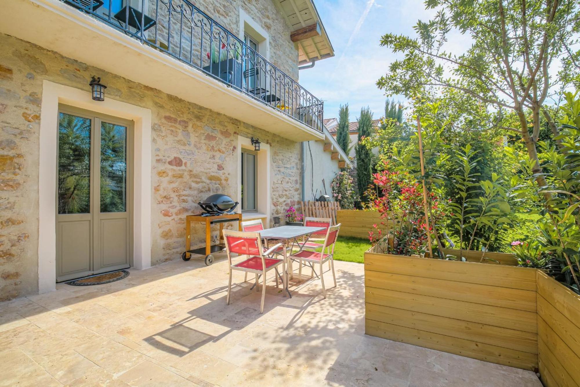 Villa Charmante Maison Avec Piscine Proche Lyon Dardilly Exterior foto