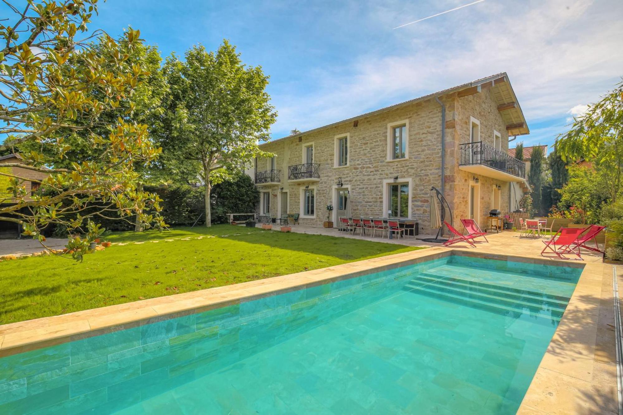 Villa Charmante Maison Avec Piscine Proche Lyon Dardilly Exterior foto