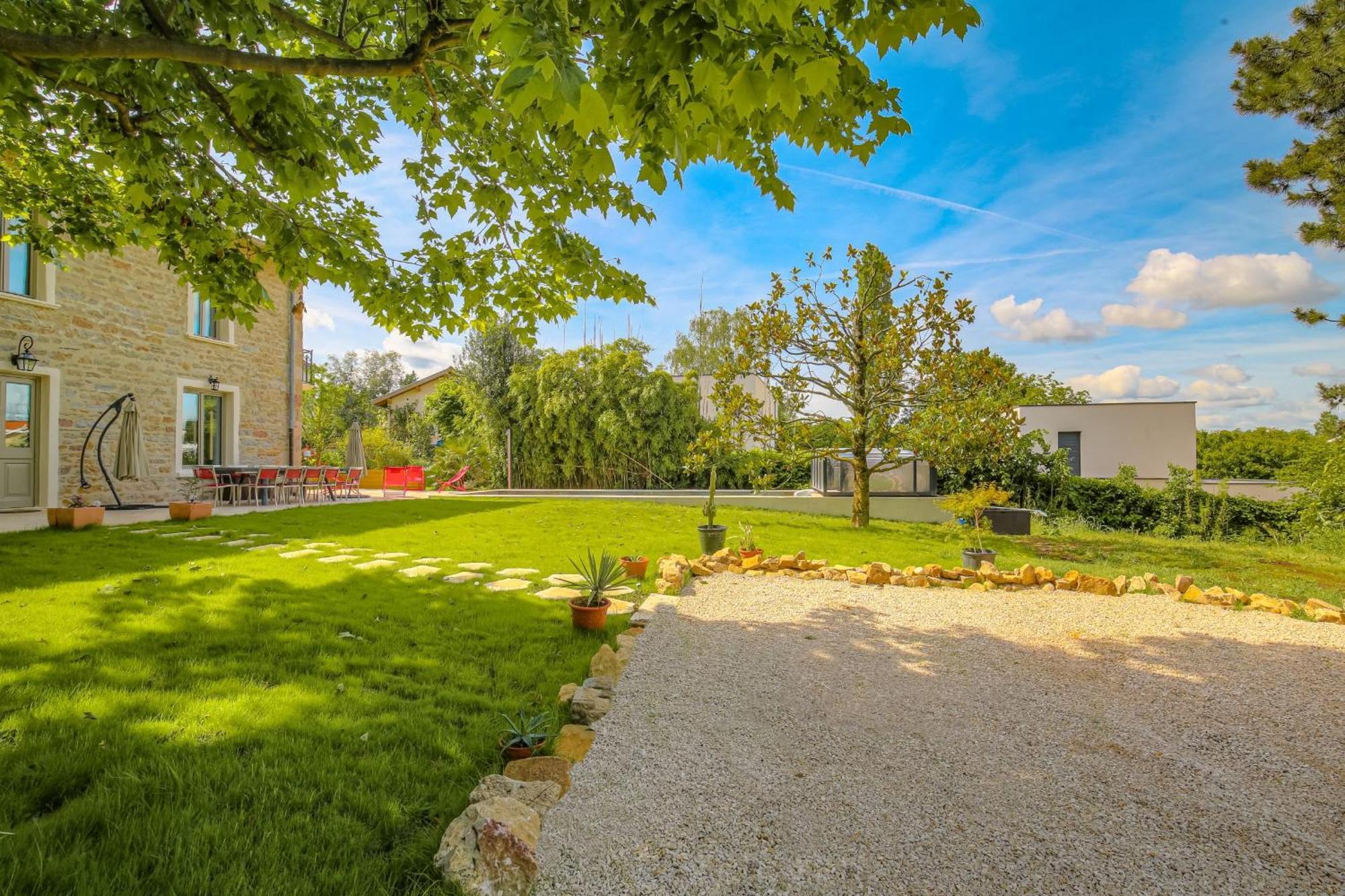 Villa Charmante Maison Avec Piscine Proche Lyon Dardilly Exterior foto