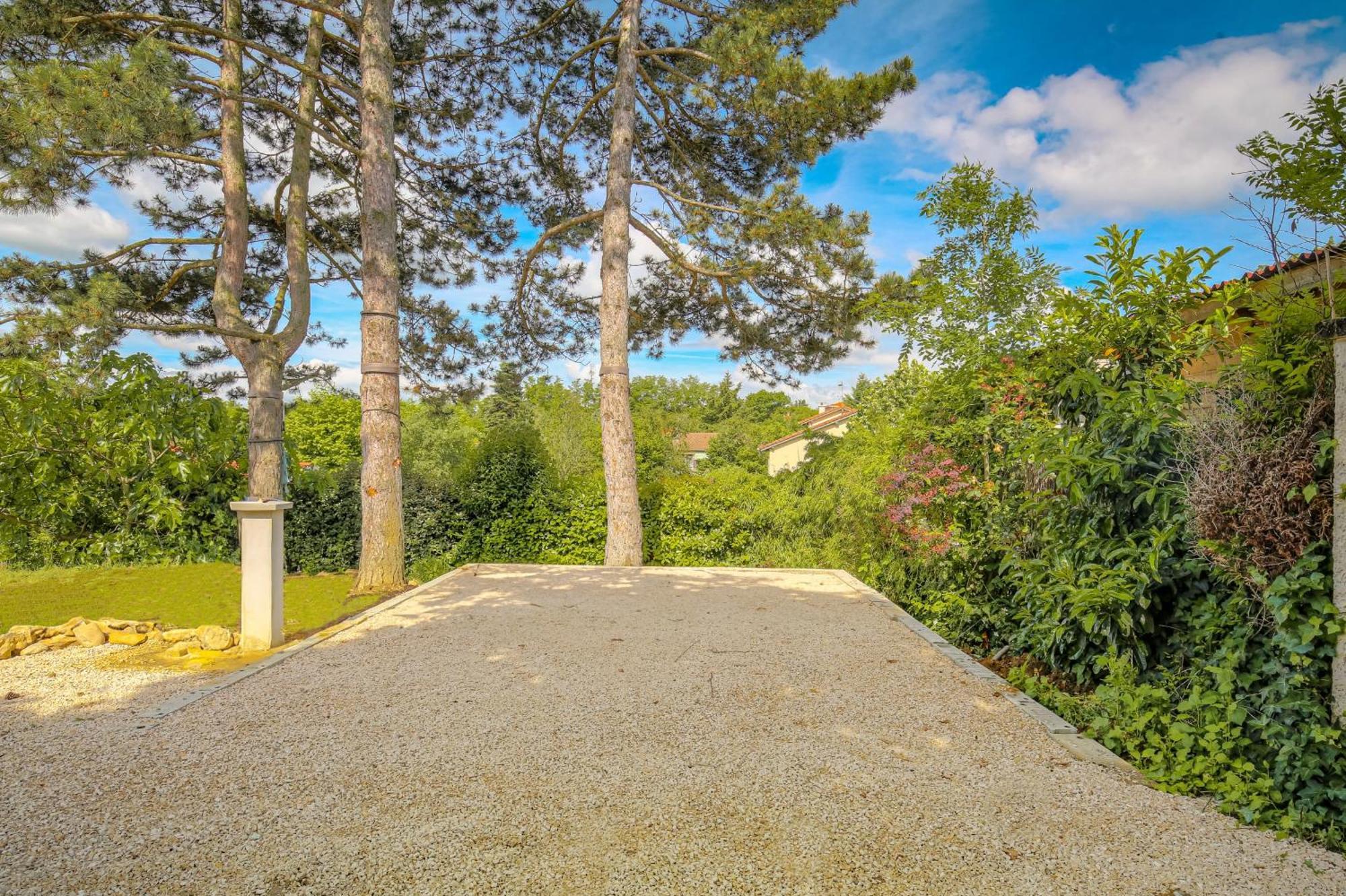 Villa Charmante Maison Avec Piscine Proche Lyon Dardilly Exterior foto